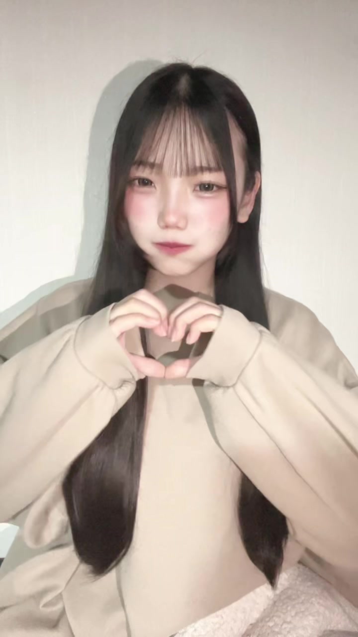 @Riona