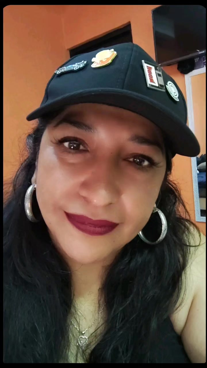 @elvirita la pueblerina