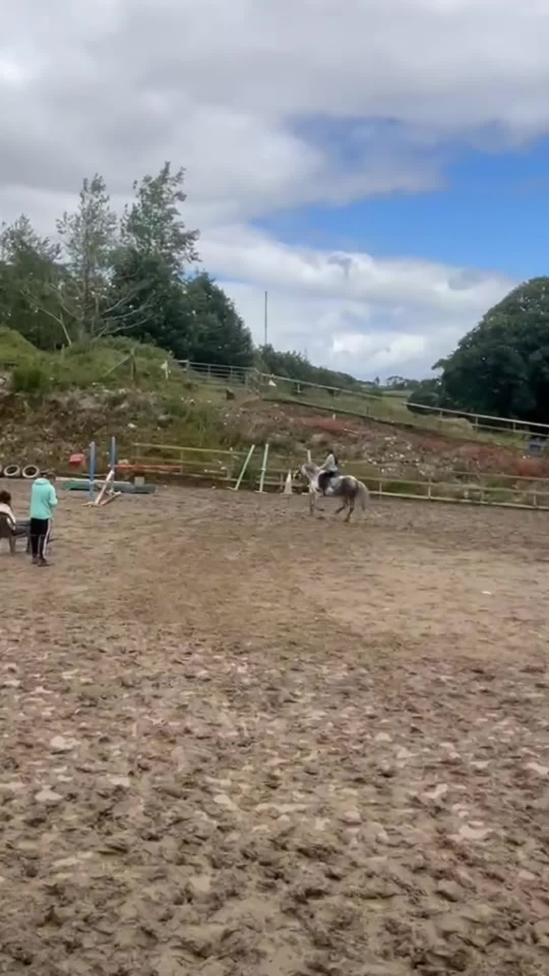@𝘊𝘭𝘰𝘥𝘢𝘨𝘩🤍