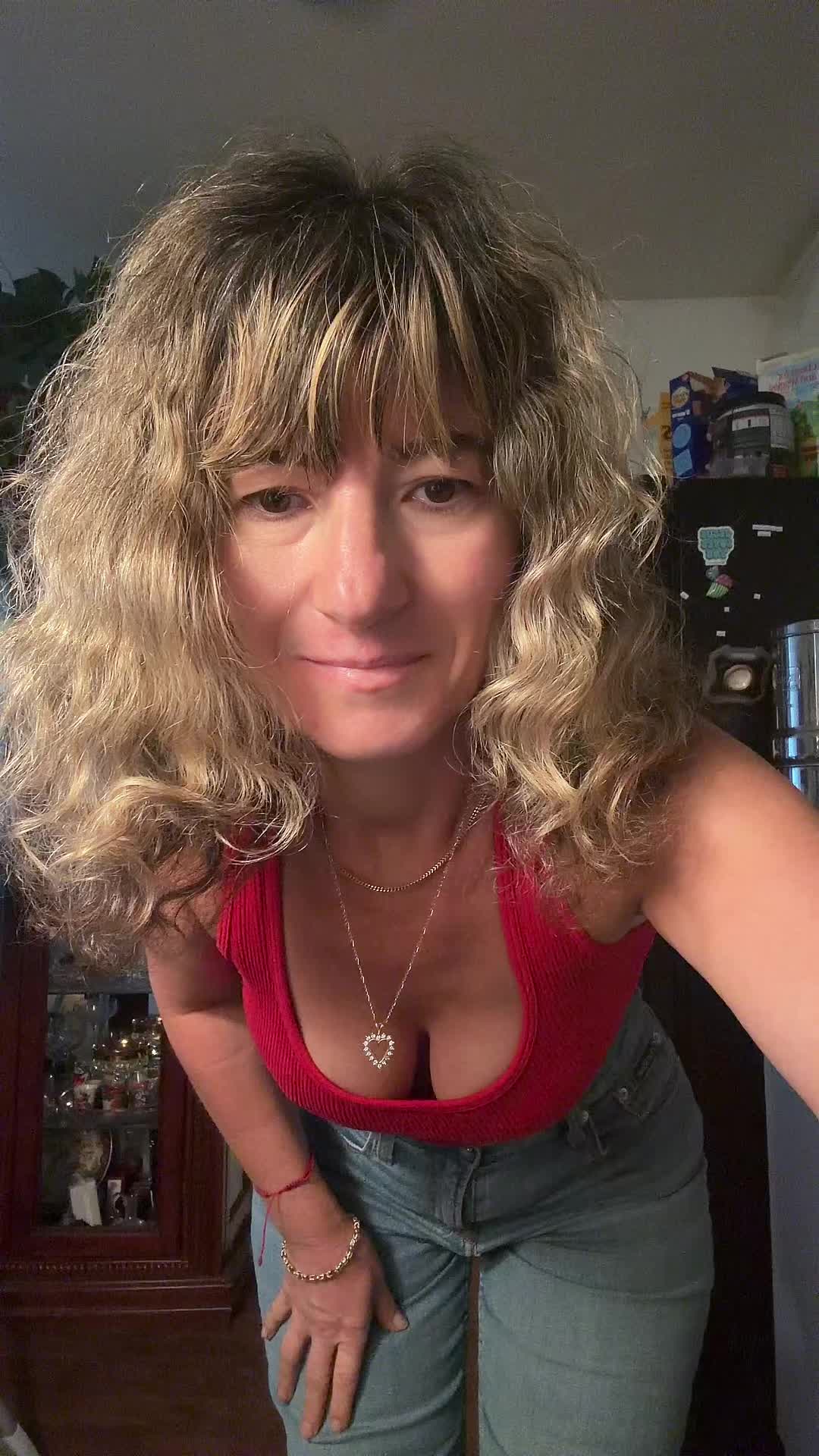 @Bella