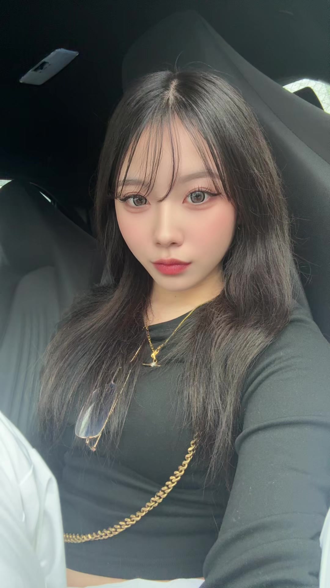 @ᴍᴏᴍᴏɴᴀ