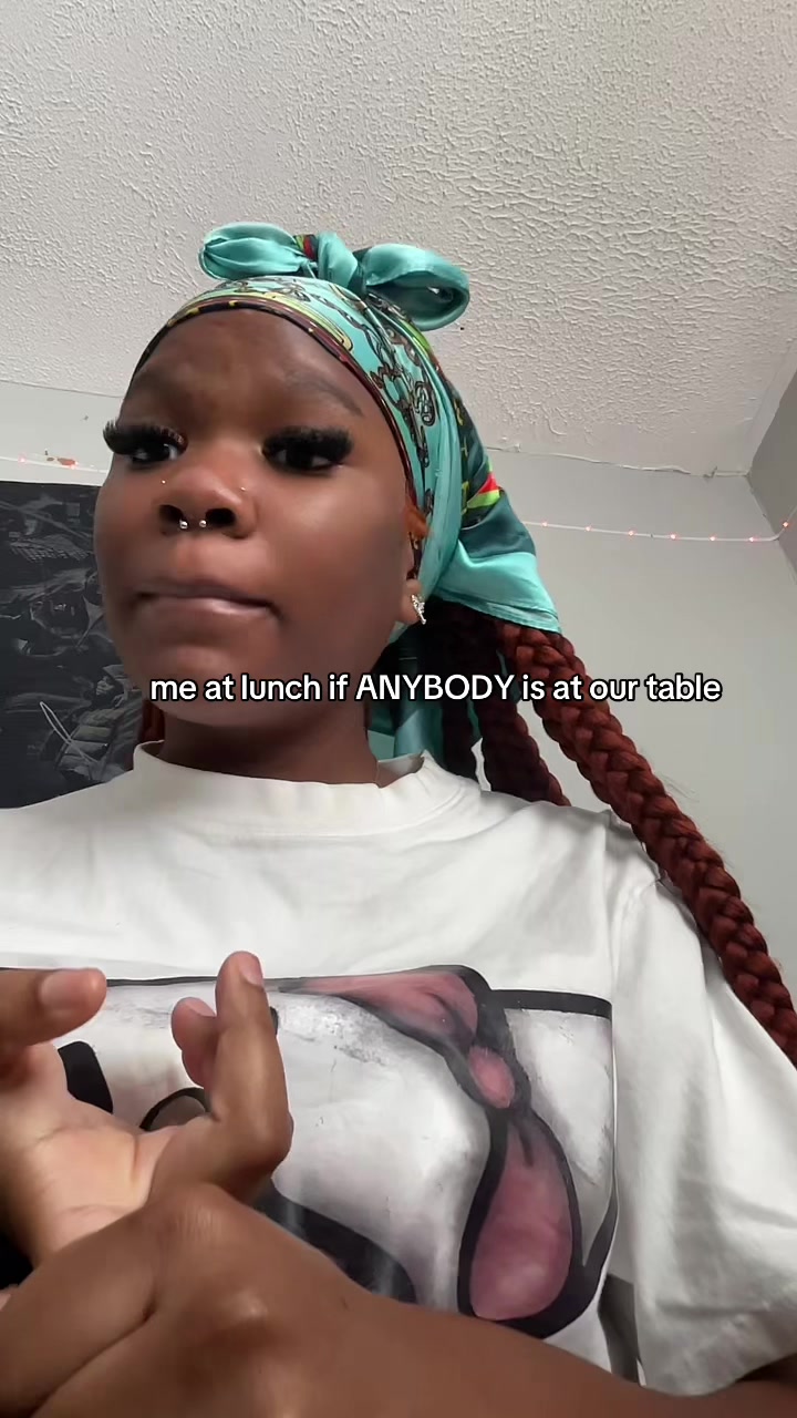 @🫦