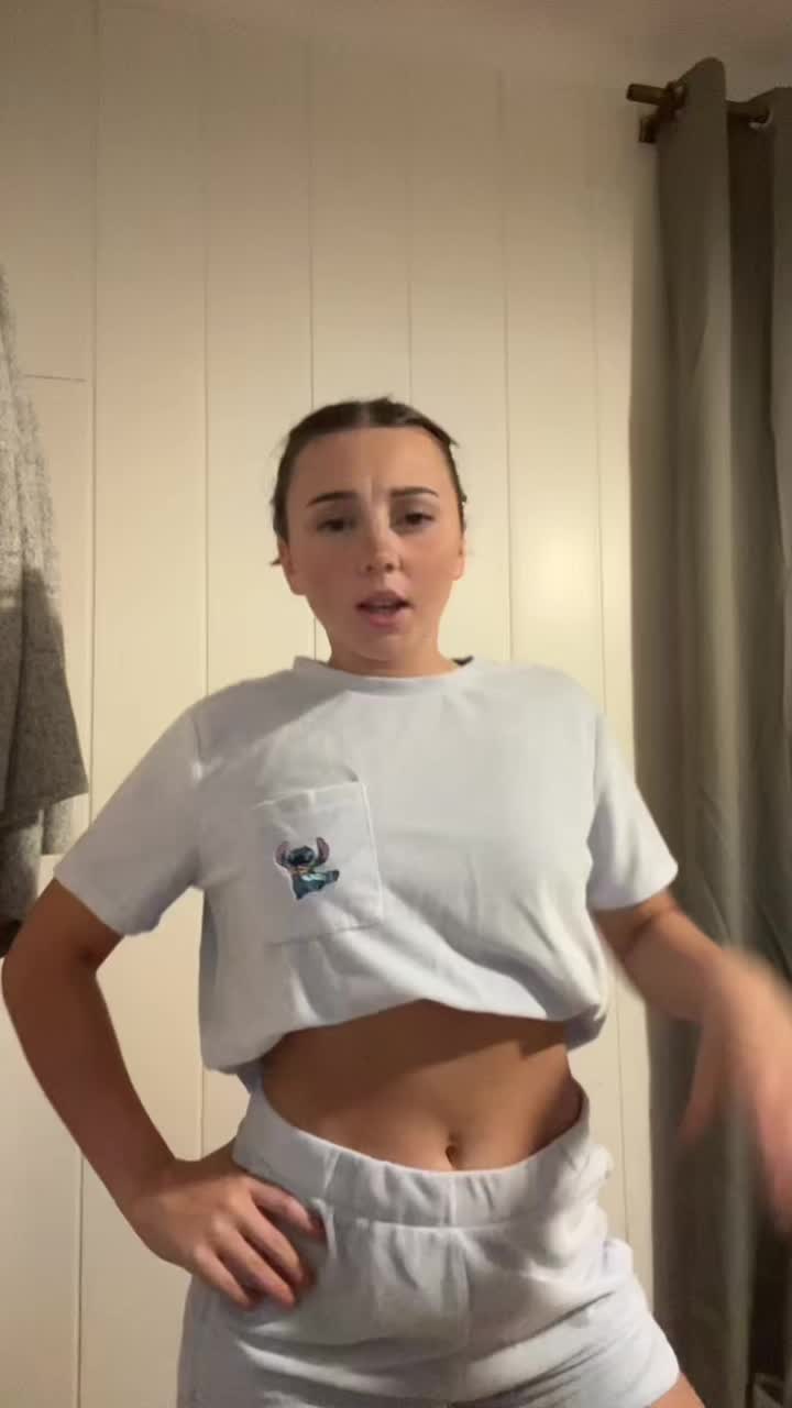 @Coralie05