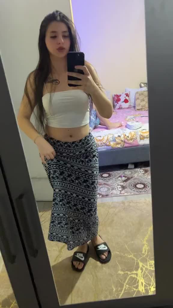 @Yasmina Rostas