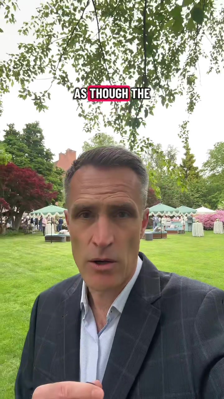 @Max Foster | News Journalist