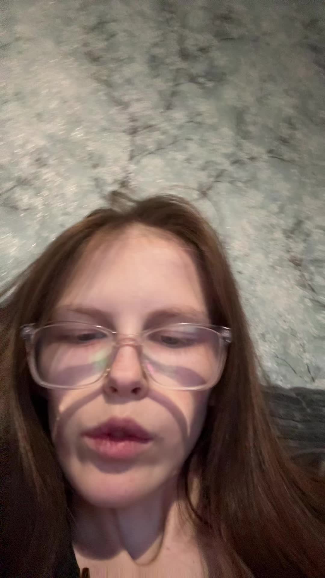 @hannahkennett.
