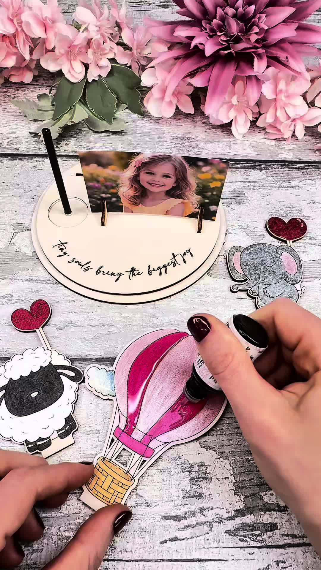 @LMGiftsbyDee