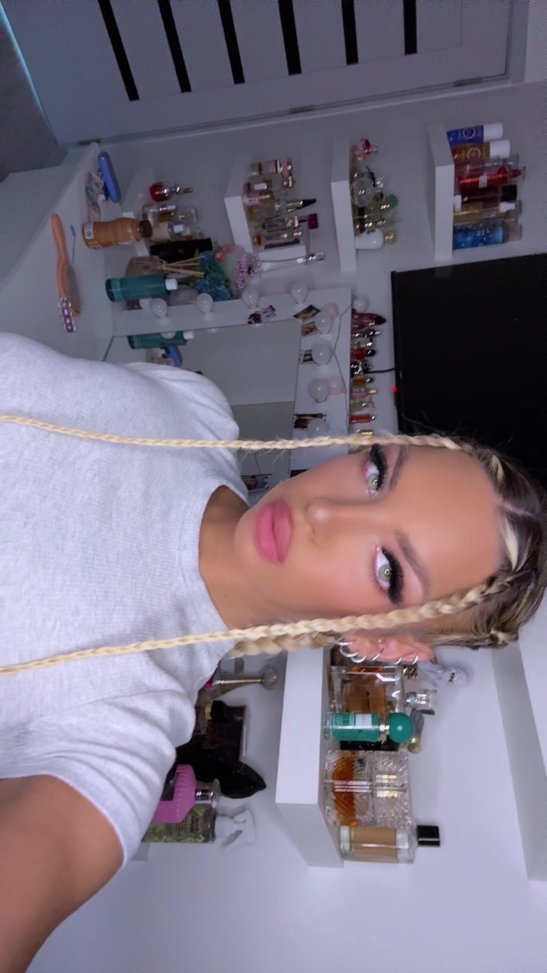 @Alllee