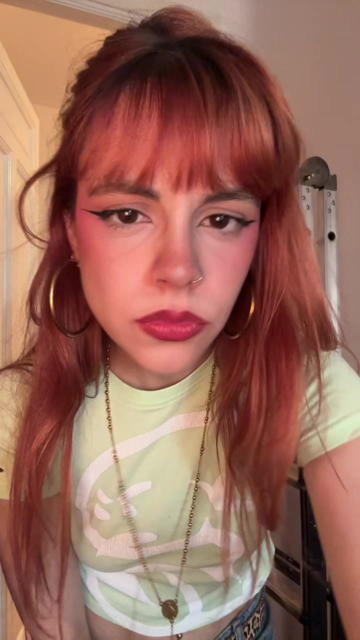 @&aacute;ngela