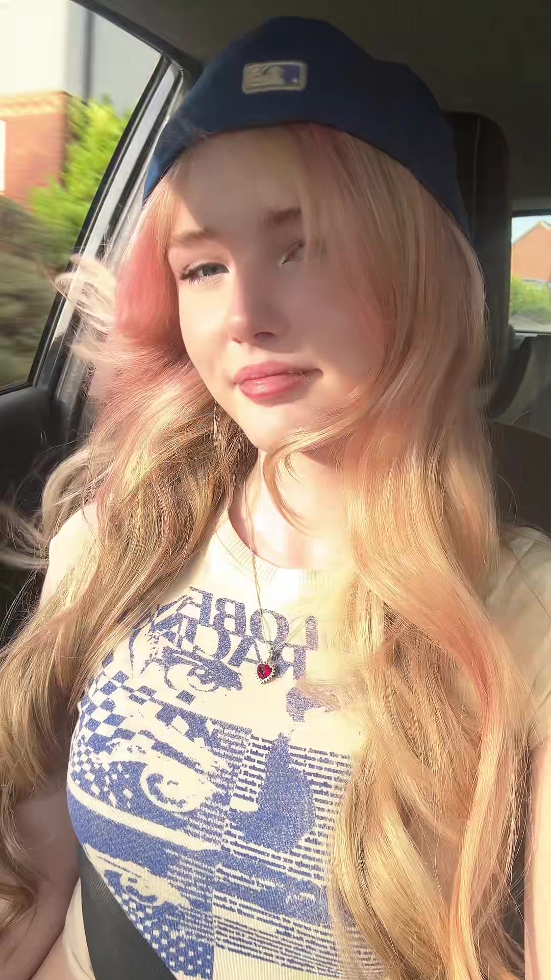 @❦