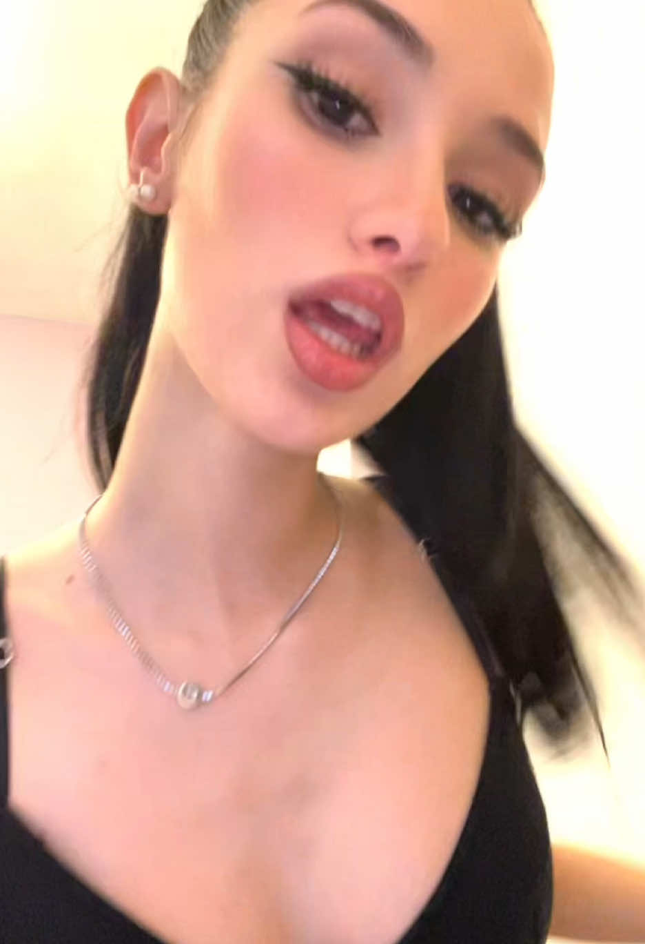 @𝑔𝑖𝑛𝑒𝑧🍷