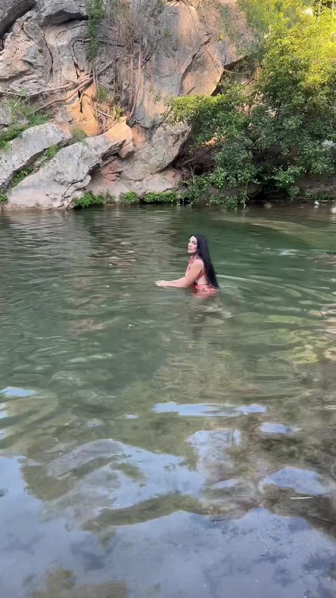 @Oficial misteriosa Eli
