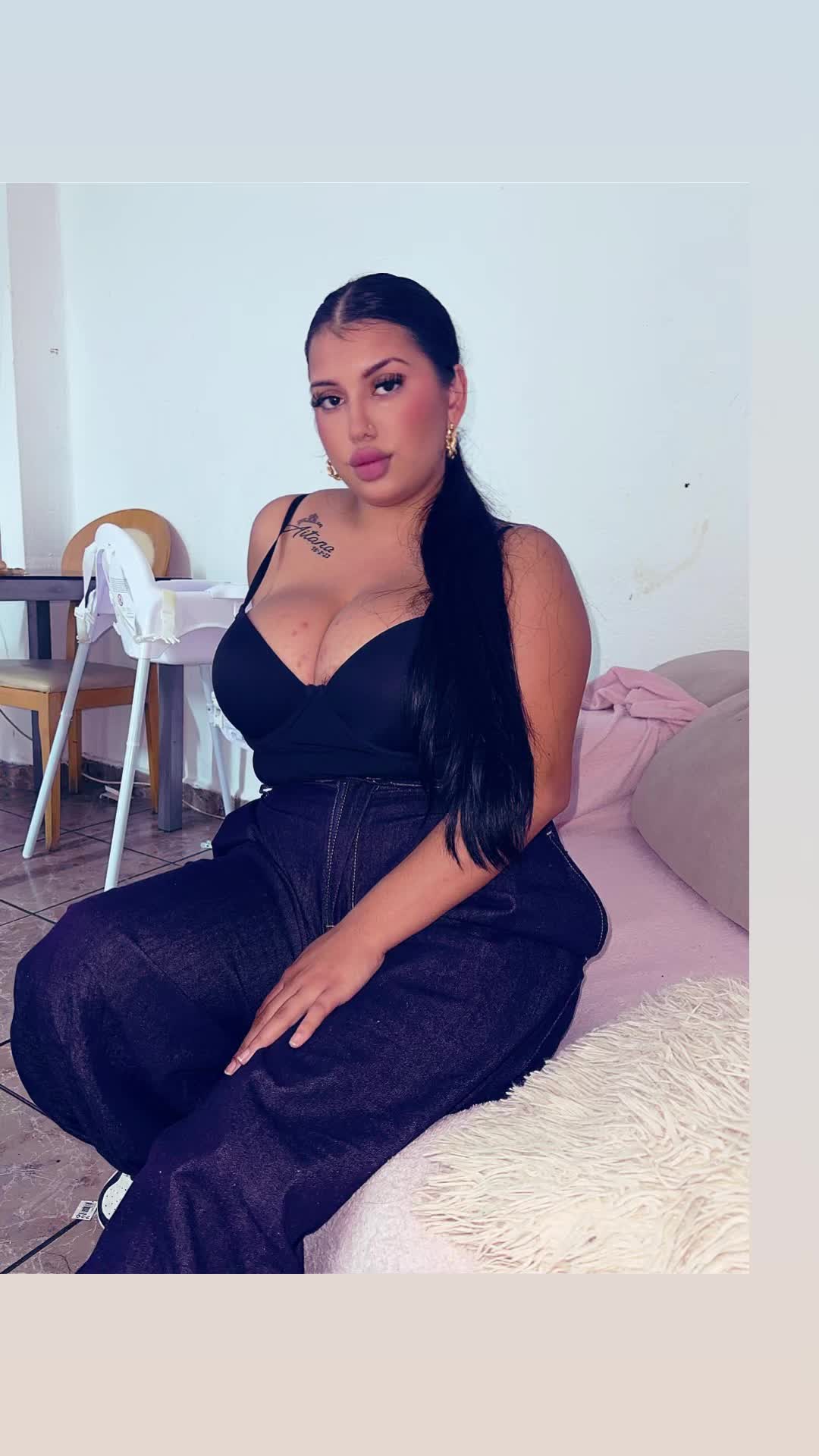 @Antoniaa