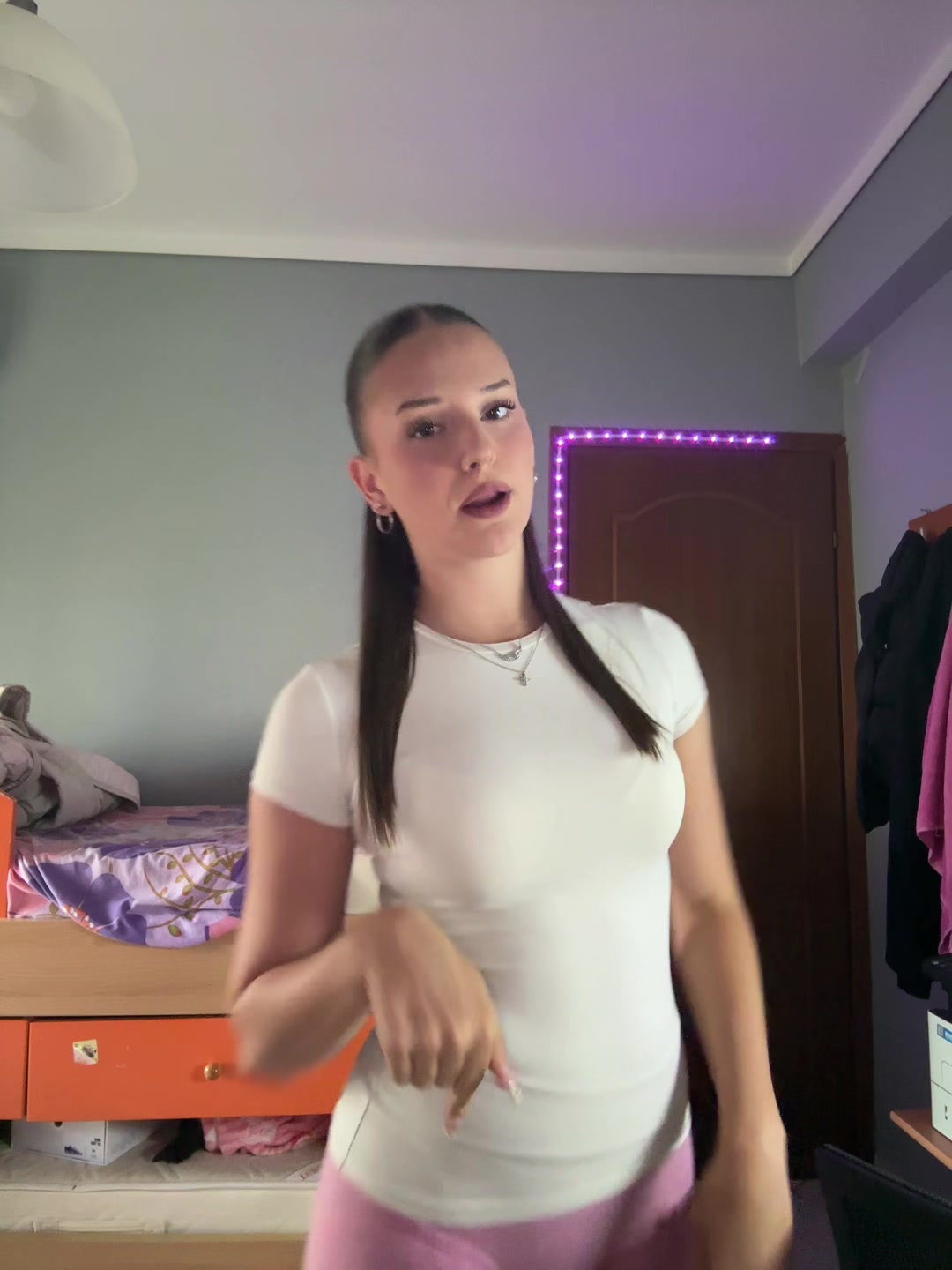 @Χρυσαα