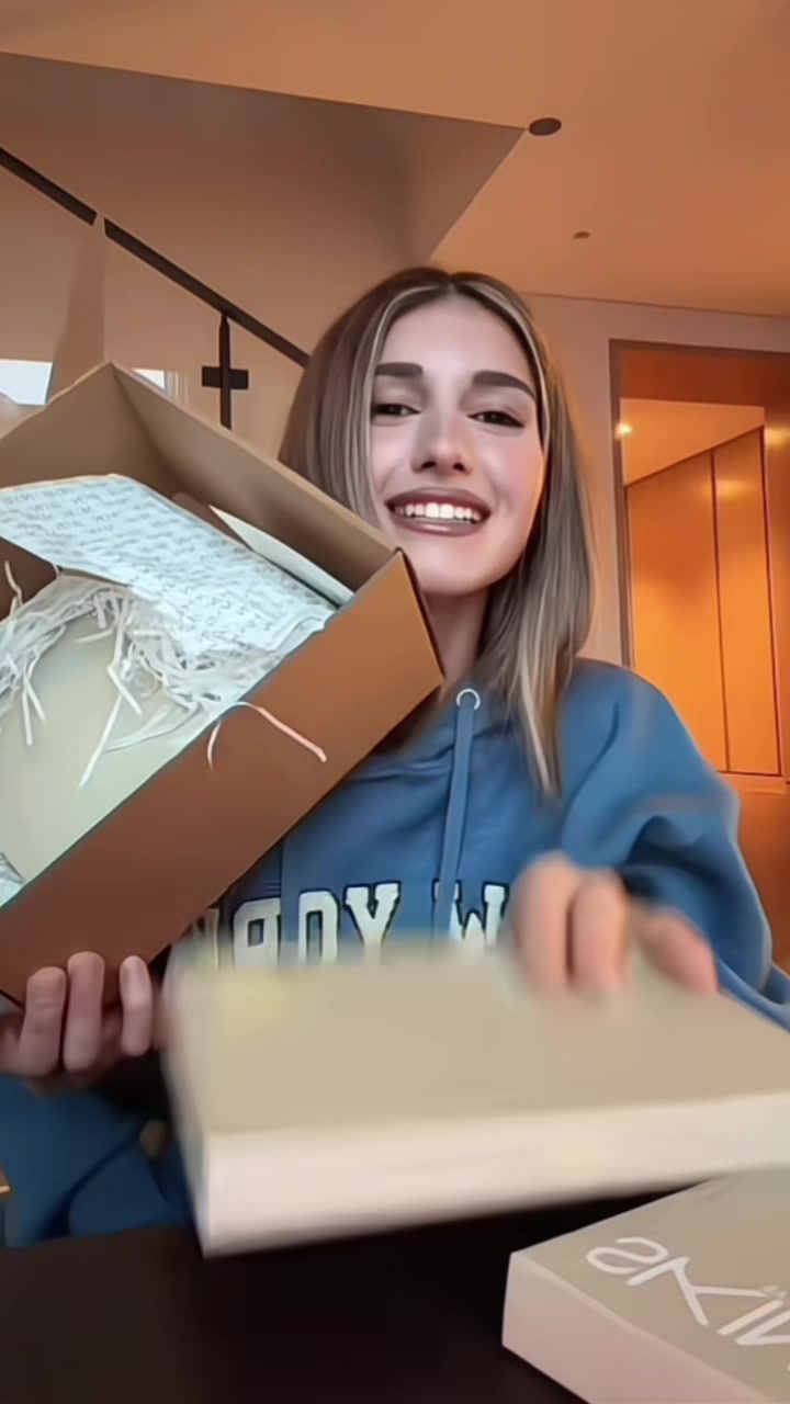 @ʟᴀʏᴀɴ