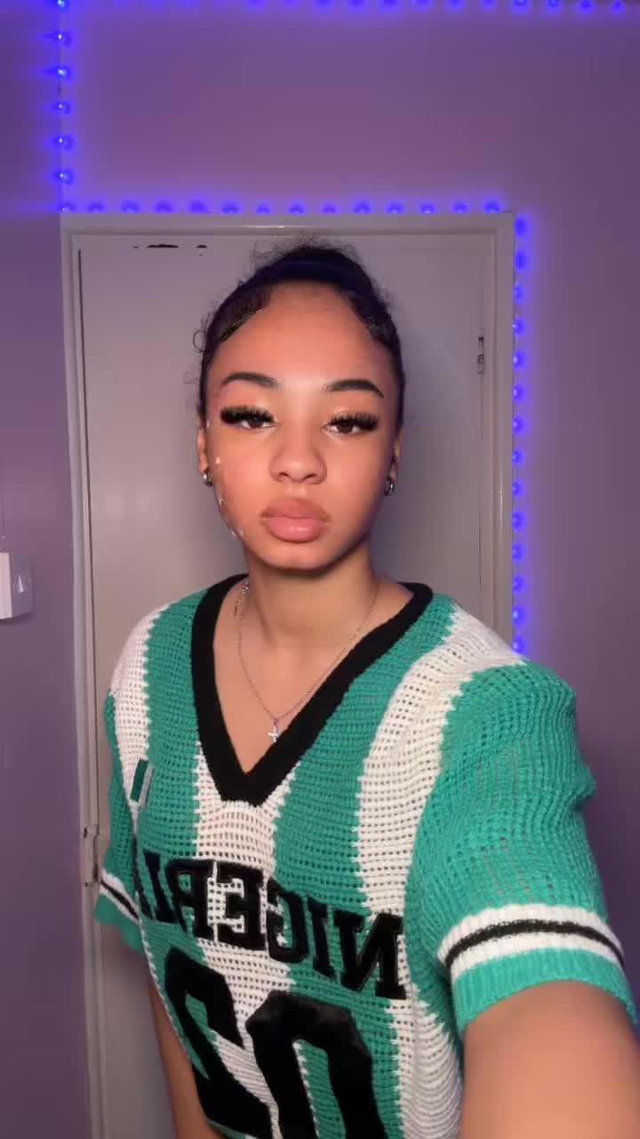 @︎︎👩🏽🦱ྀིྀི