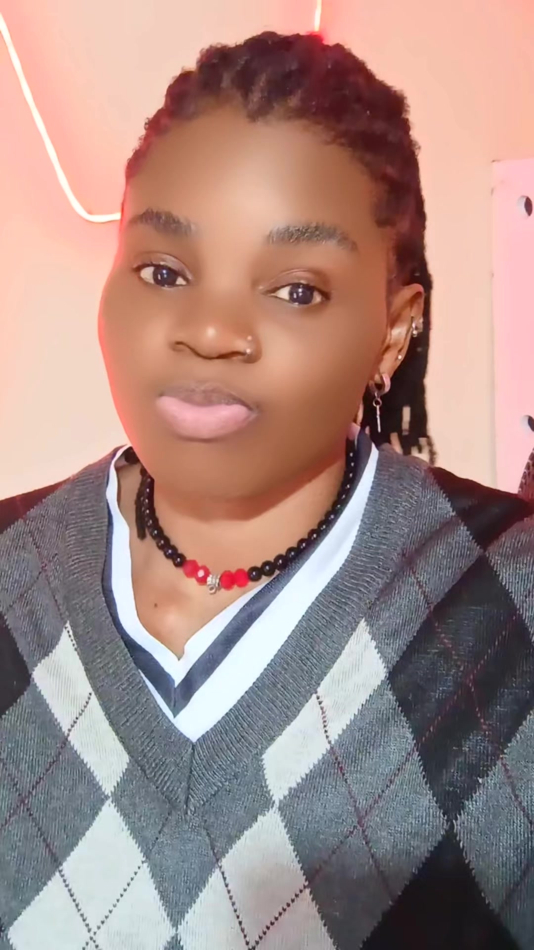 @Larissa lara