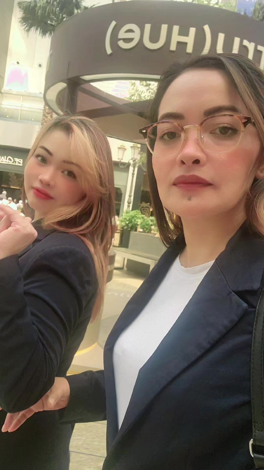 @cocoolyn