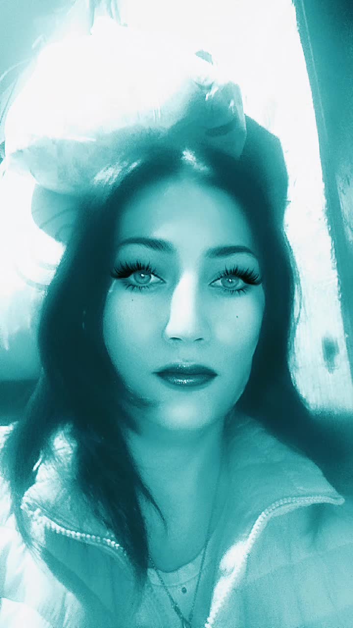 @Magdáléna maková❤️💋