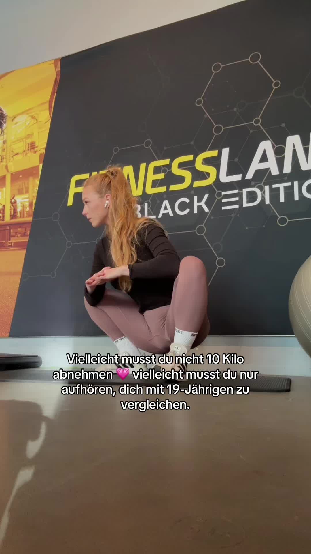@celinastr_