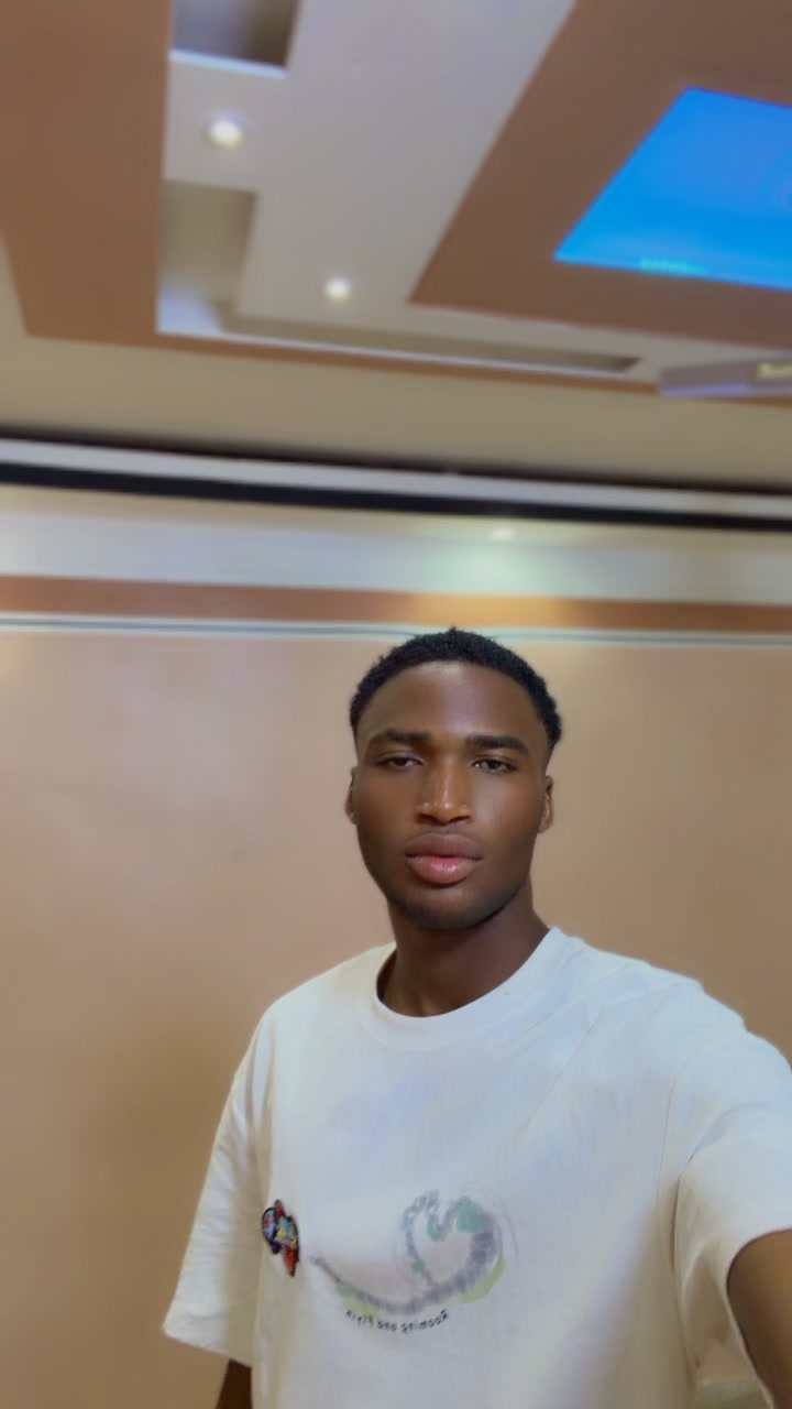 @KANGOU~MOUSSA 🤴🗽🇳🇬