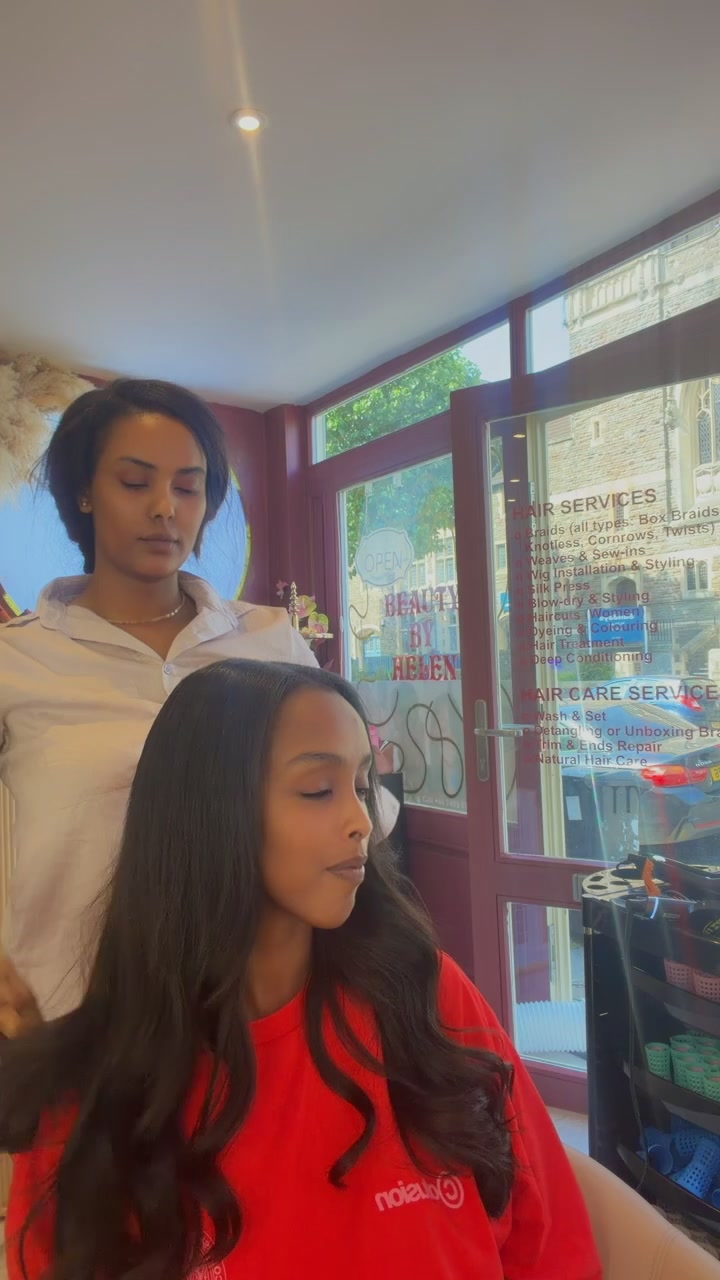 @Beauty by Helen