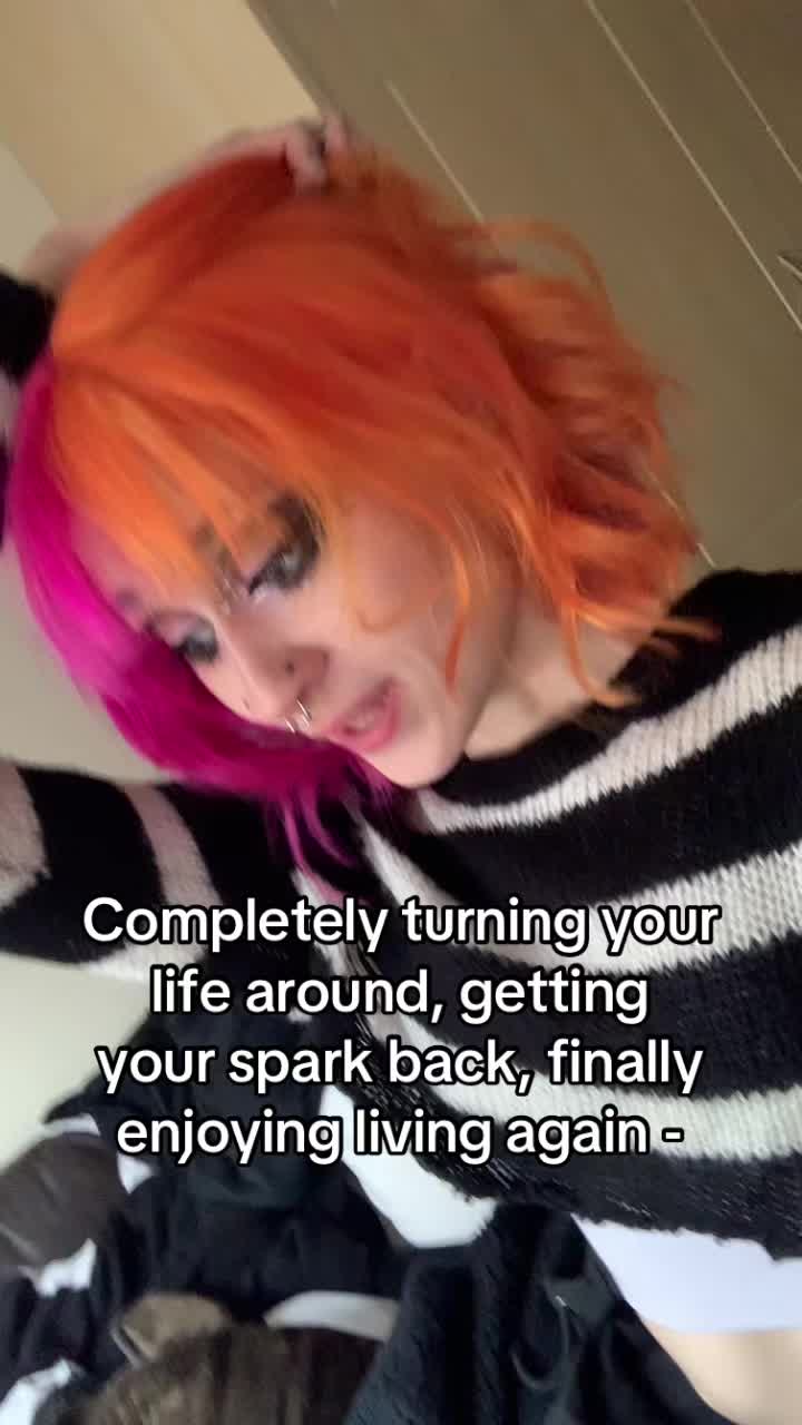 @‘That Pink Haired Girl’