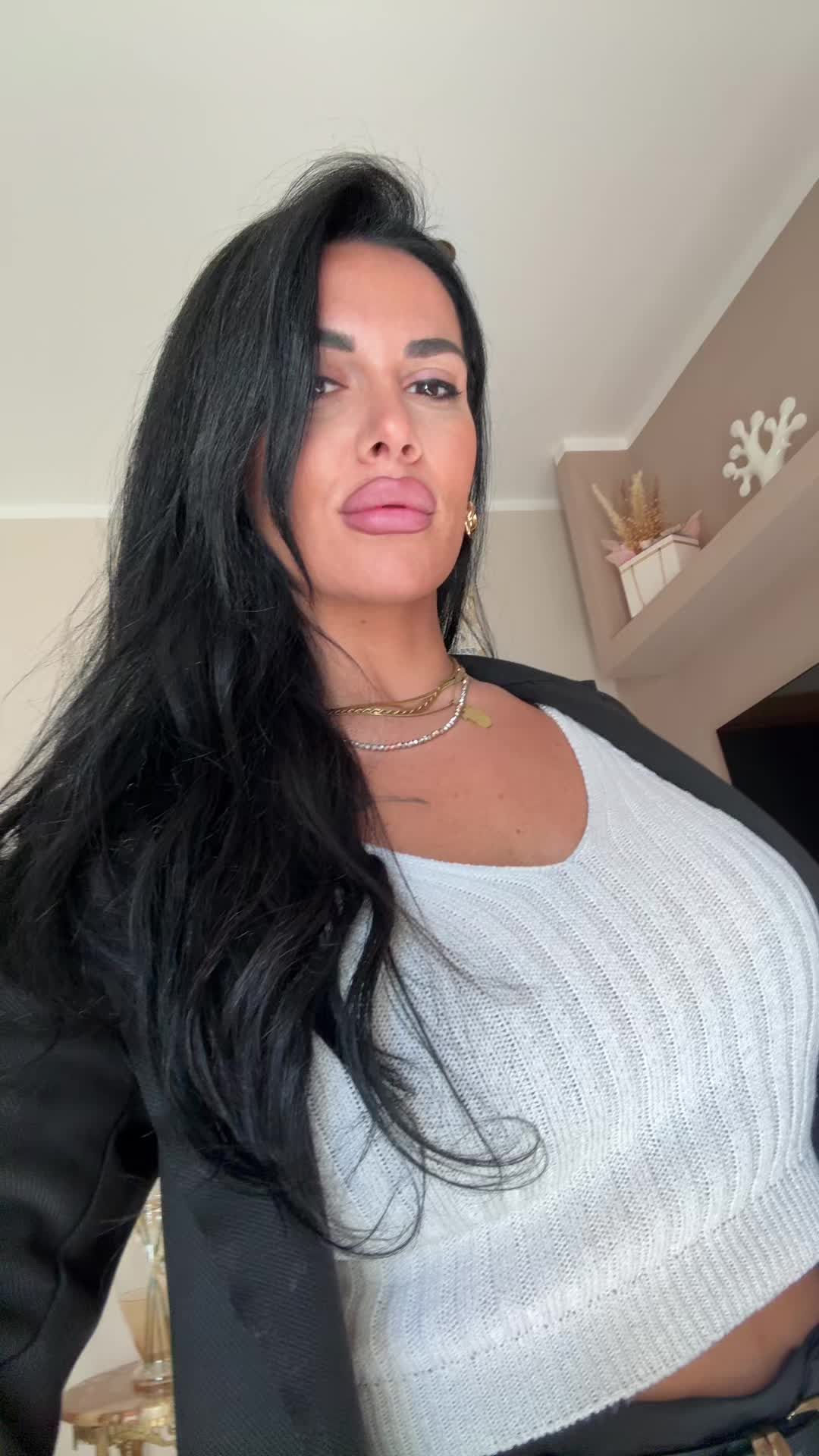 @Daniela Dany♉