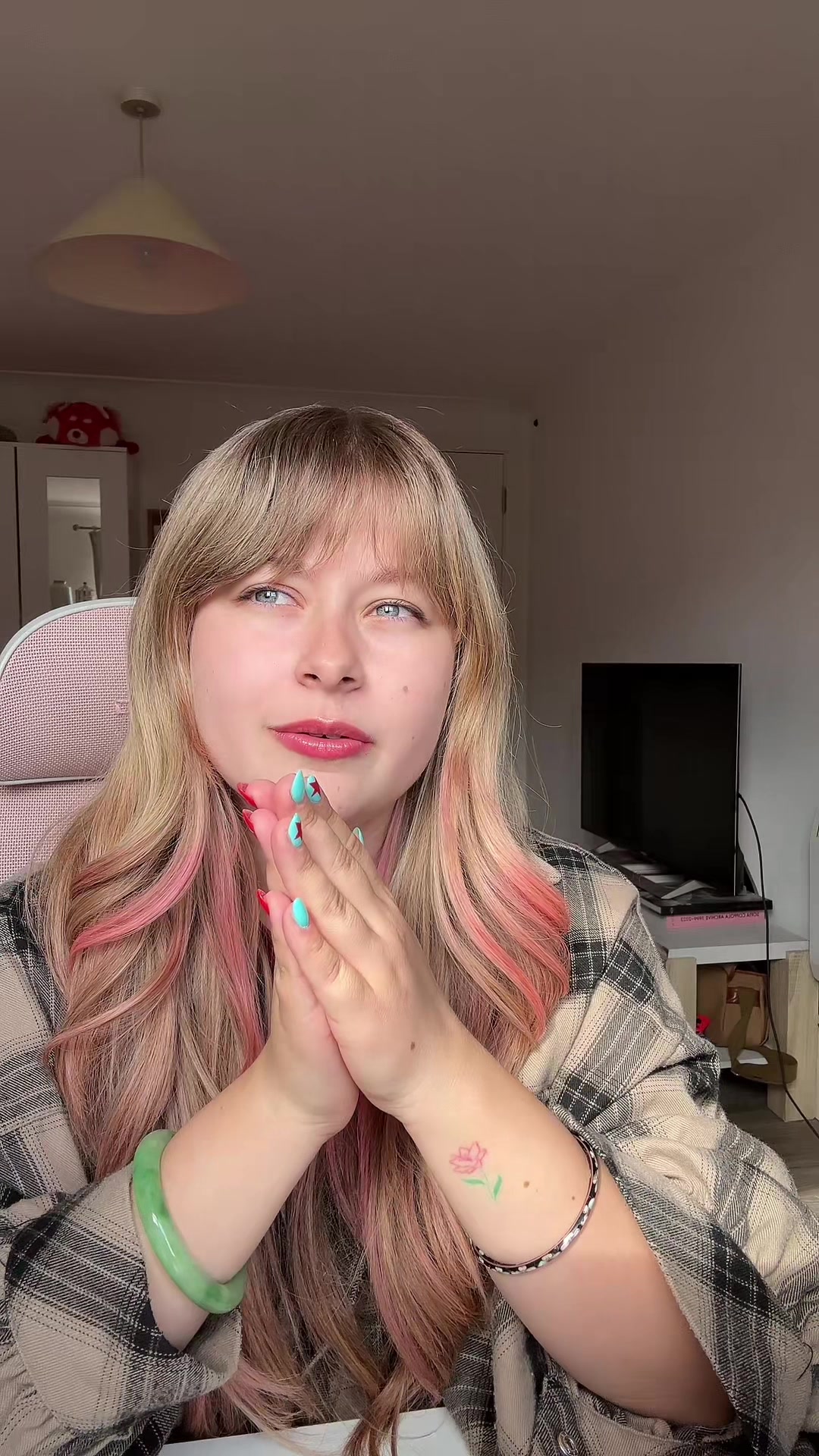 @lauramakesfilms