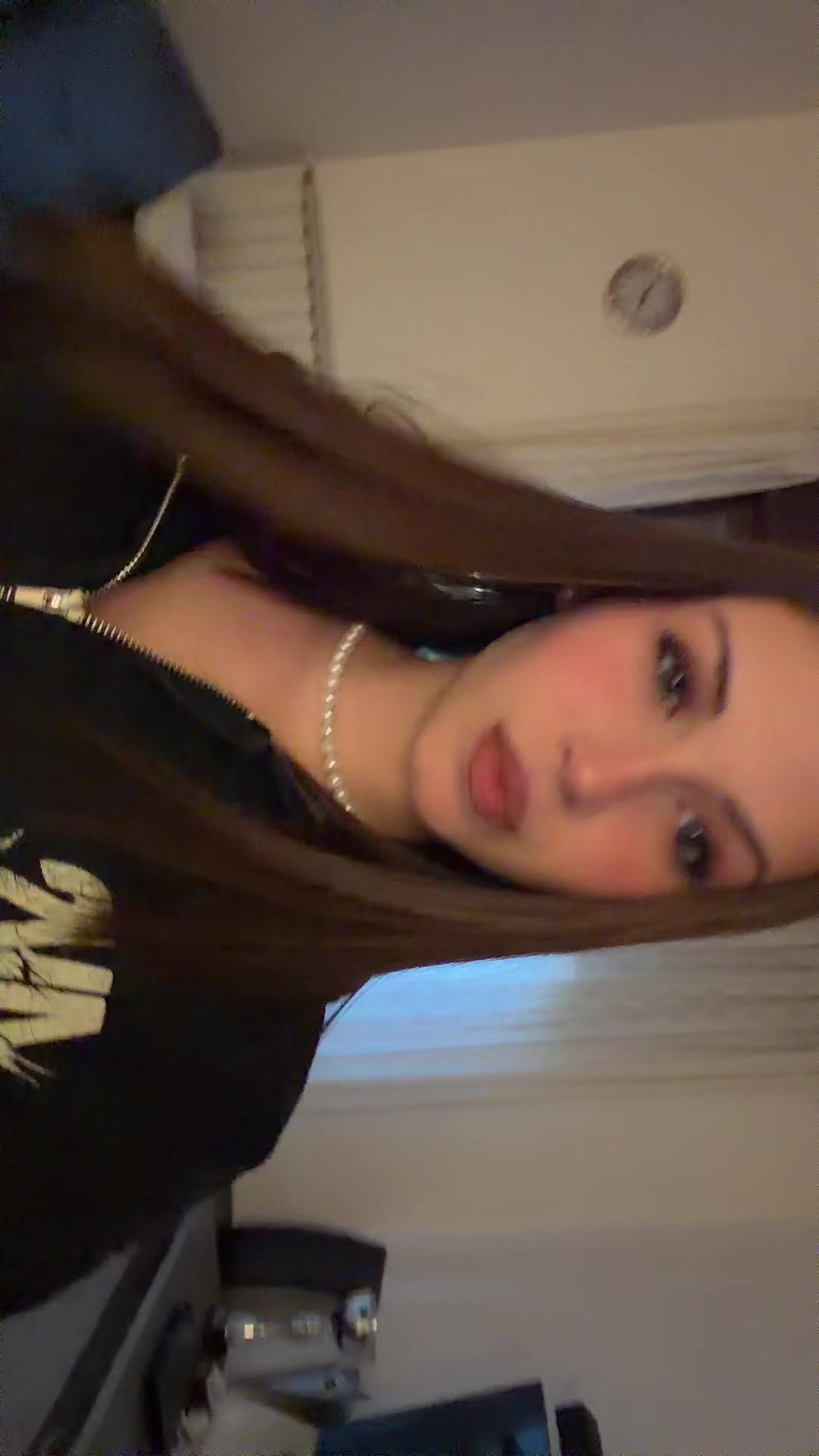 @vicky