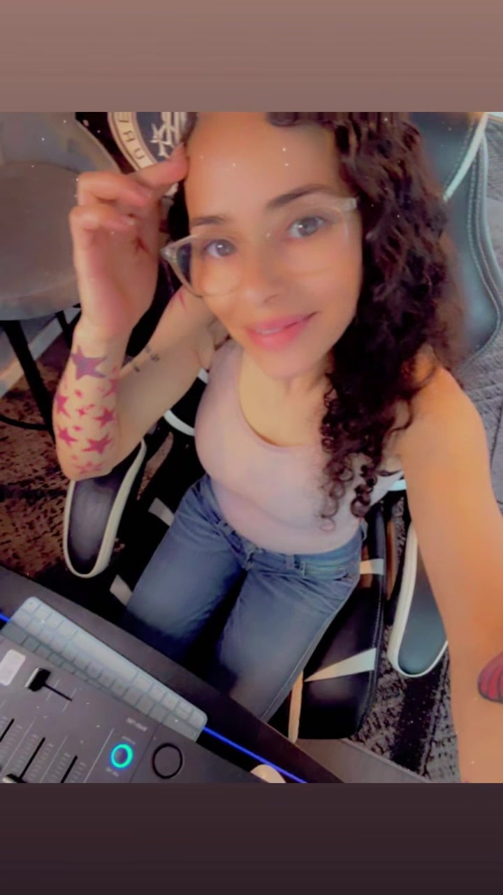 @Littlemisslinkz