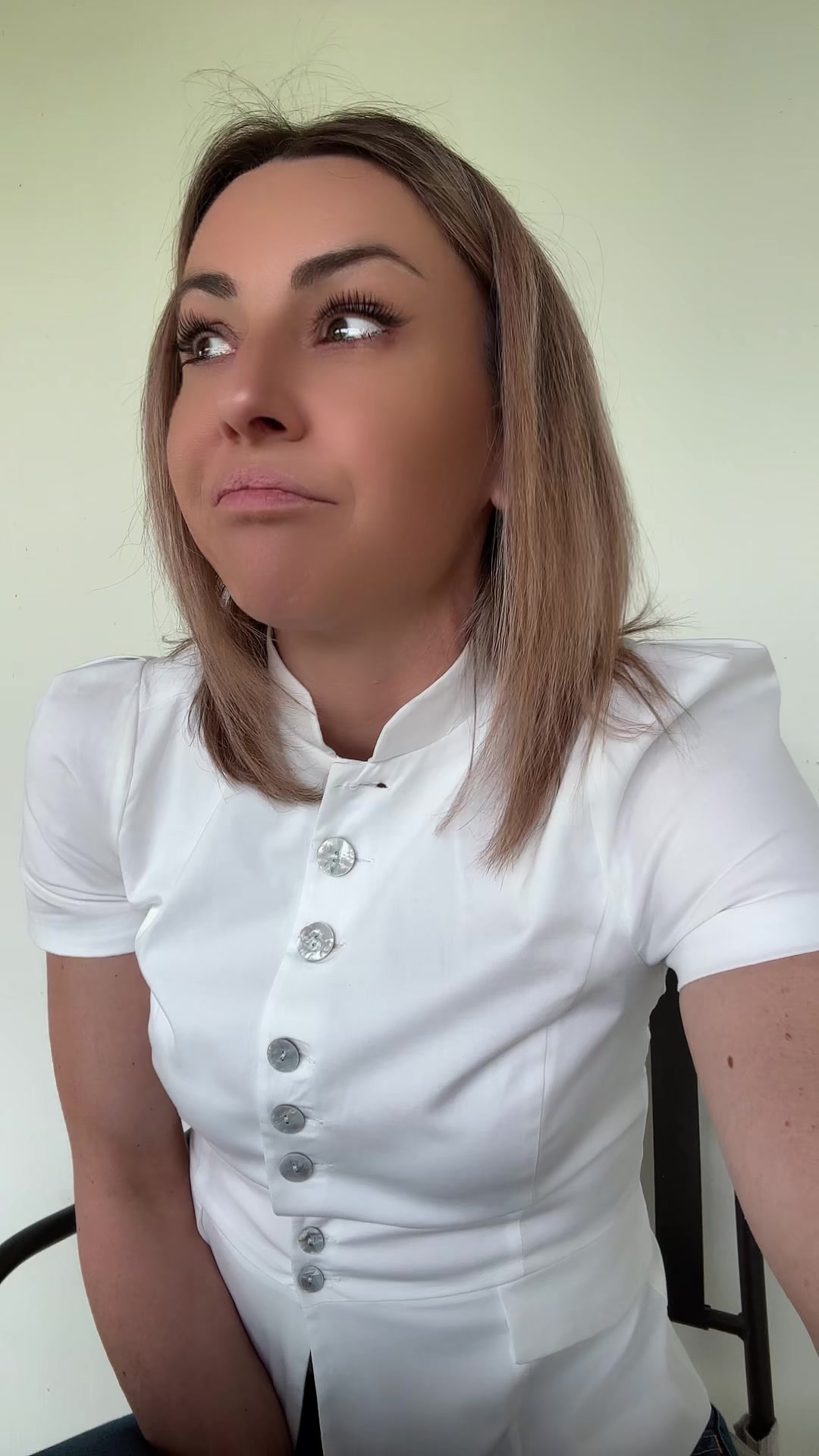 @ana😜