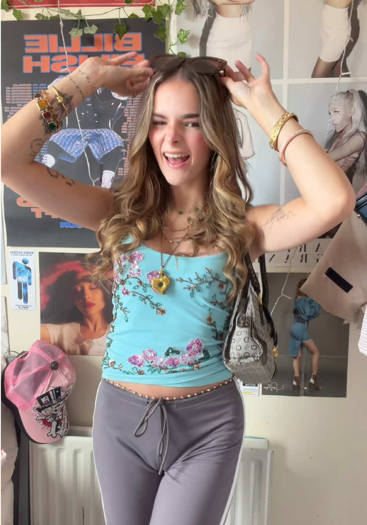 @molly ⋆˙⟡♡