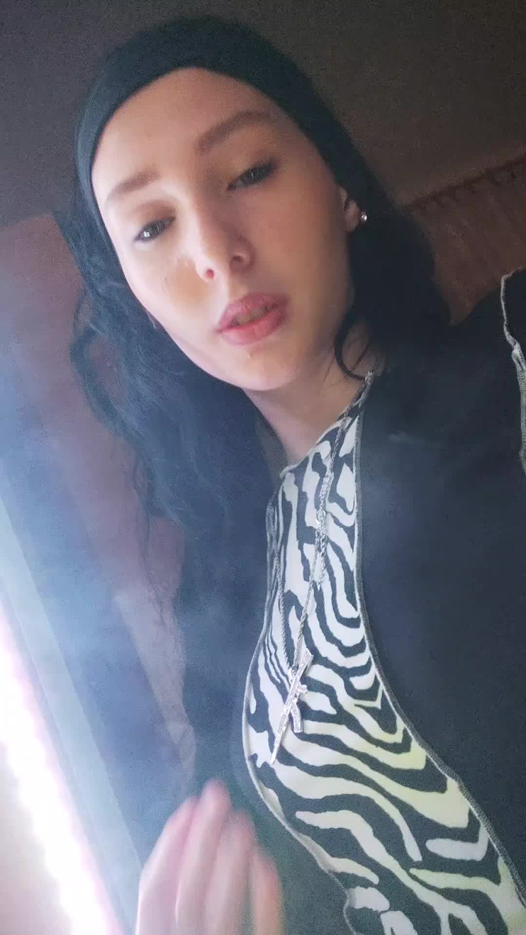@🚬🍃
