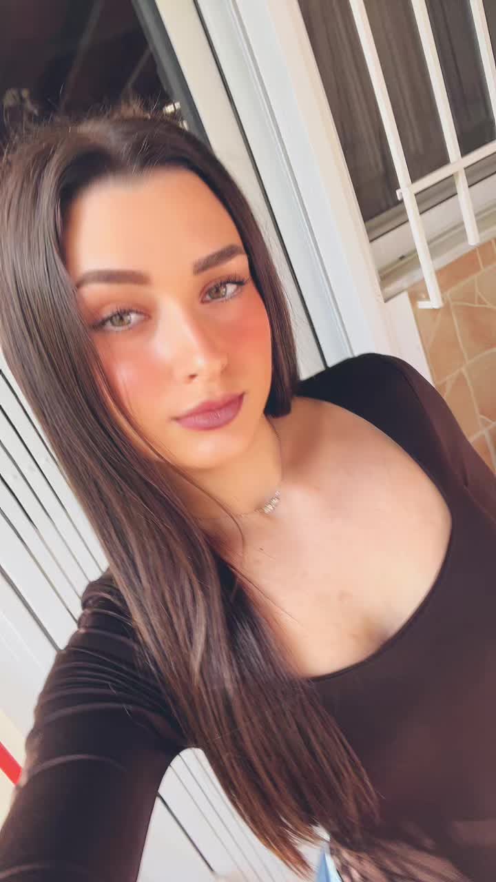 @👸