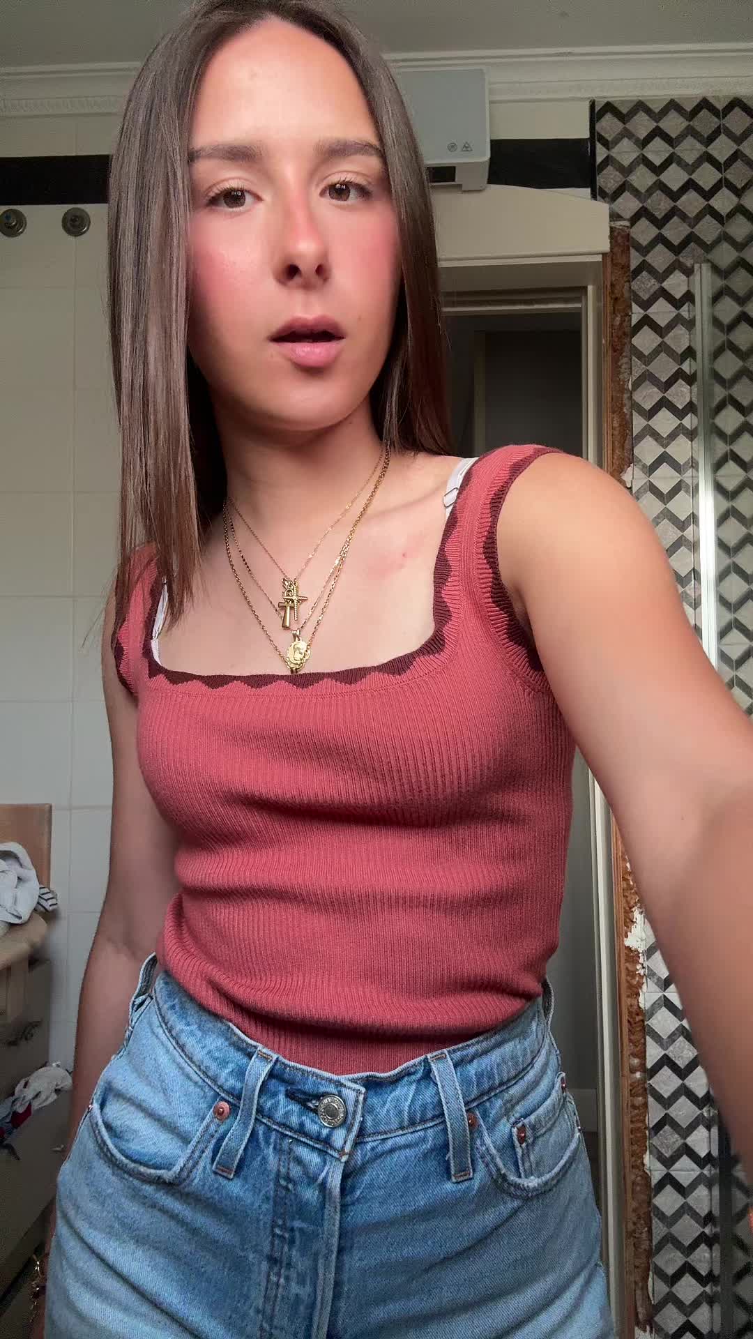 @️