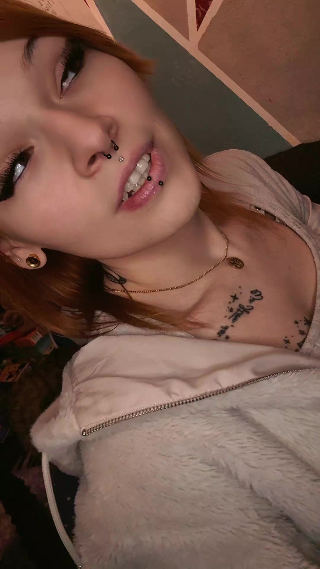 @Angelina🦊💋