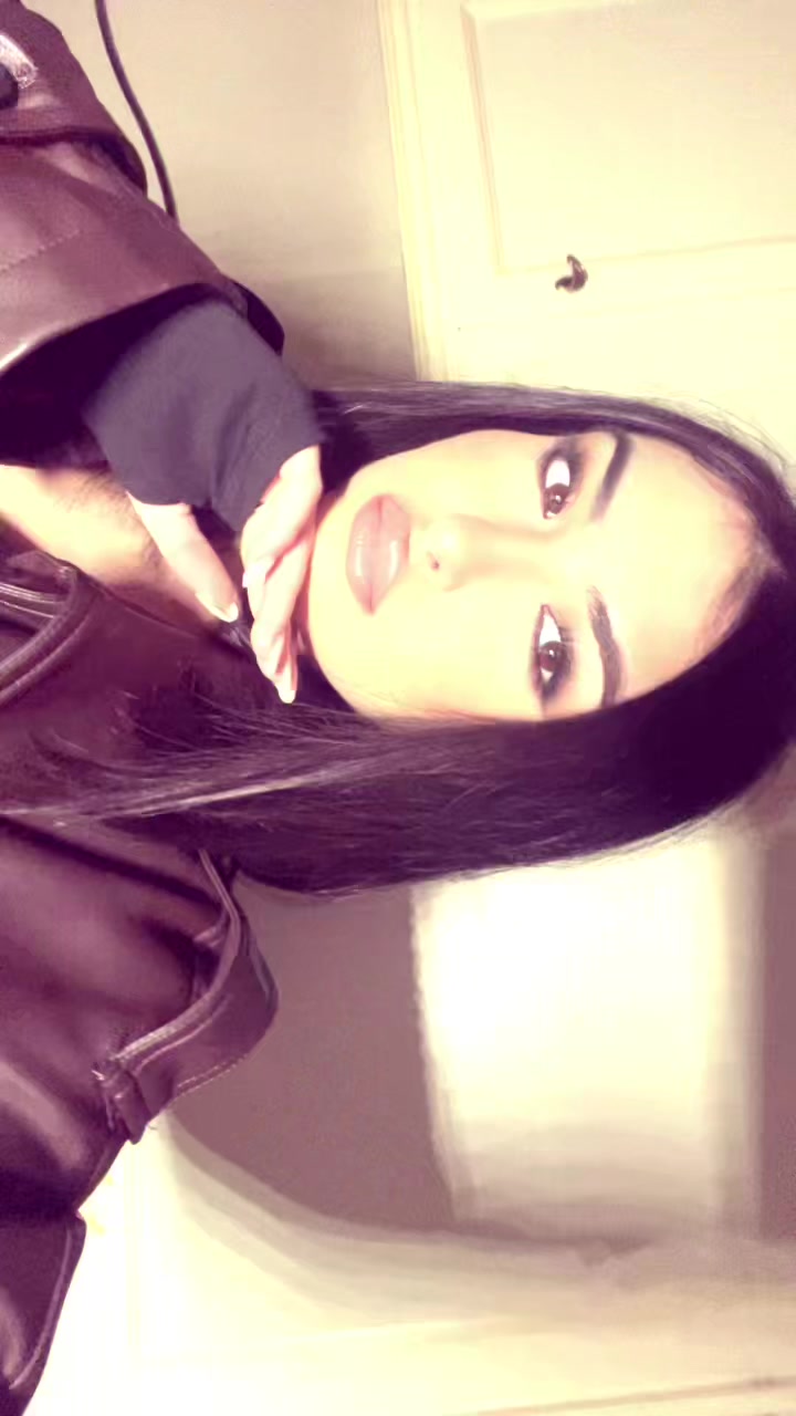 @A n n a l i s a 🦋