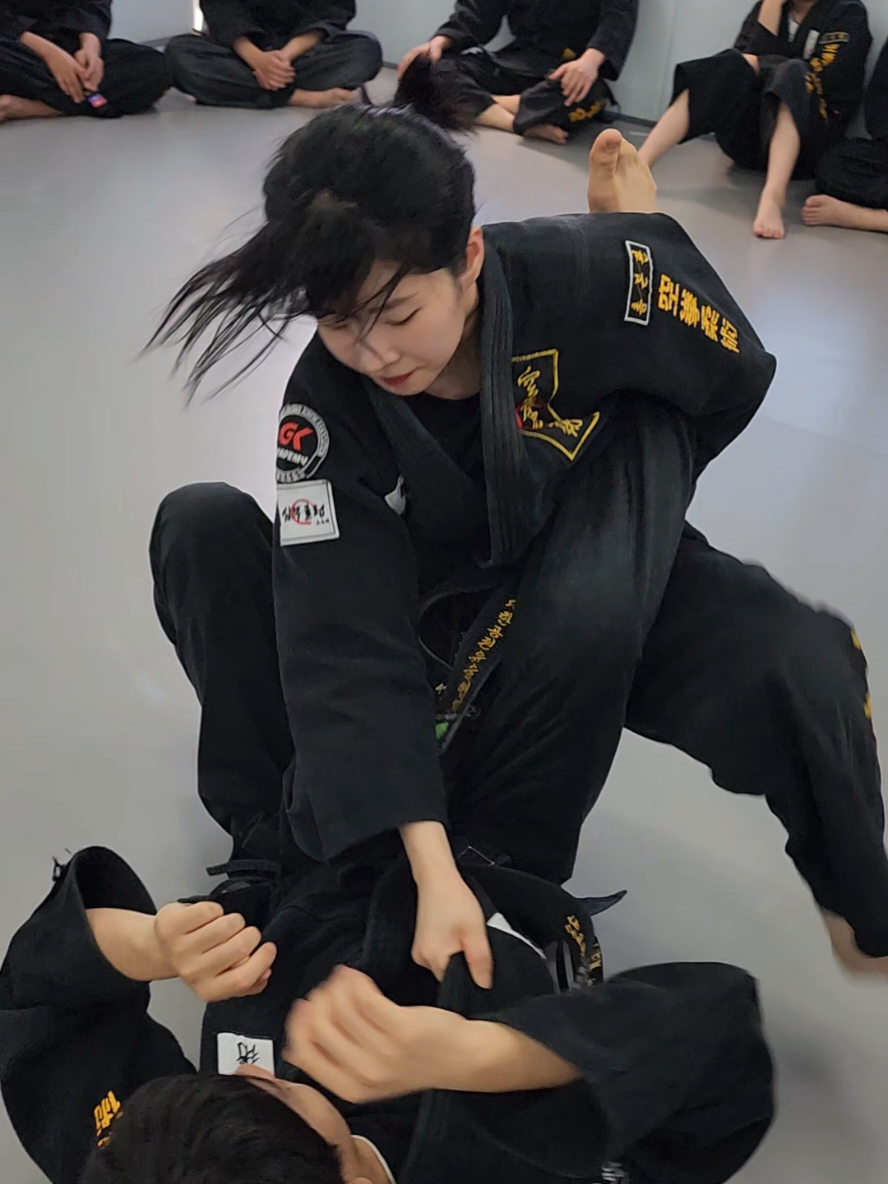 @KANG JUN (GONGKWON YUSUL)