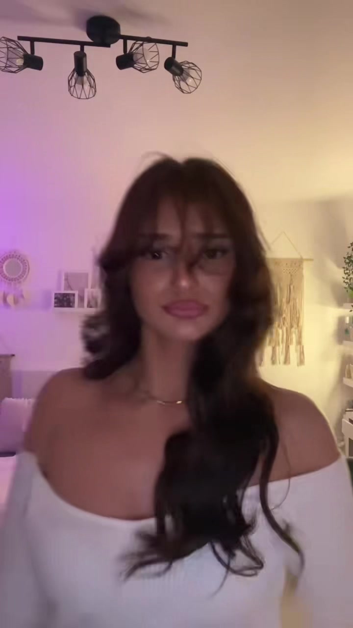 @⃟