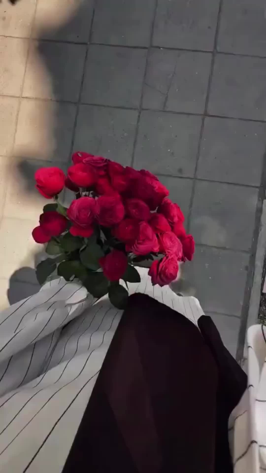@𝙀 𝙈 𝘼 𝙉 🌸•