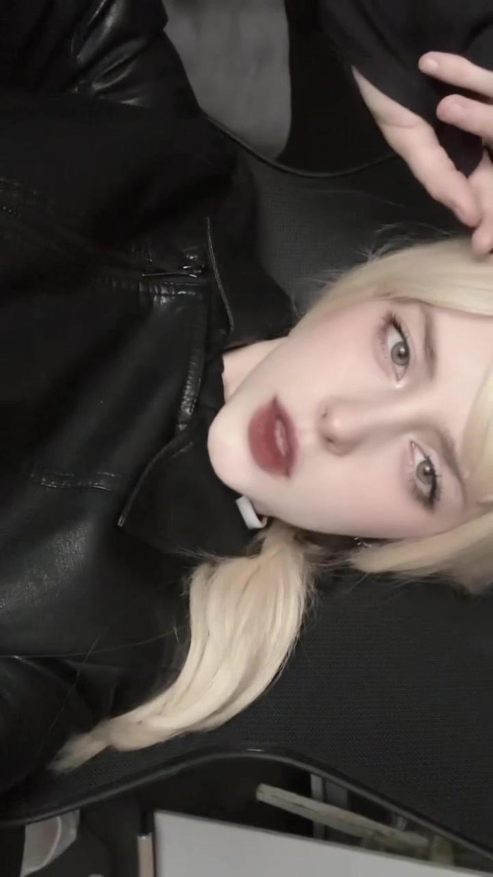 @Fakkumeinu