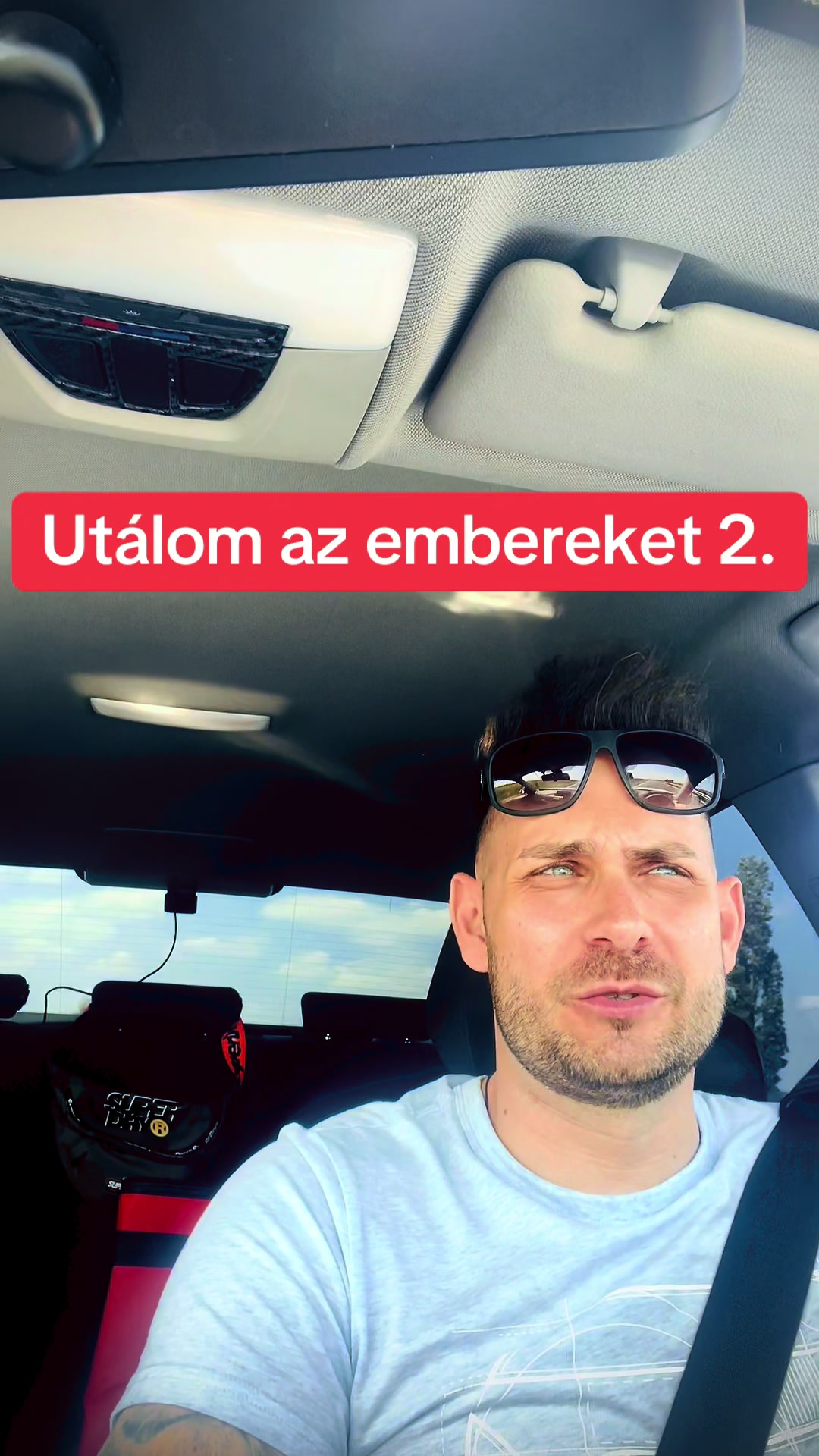 @Feh&eacute;r D&aacute;vid