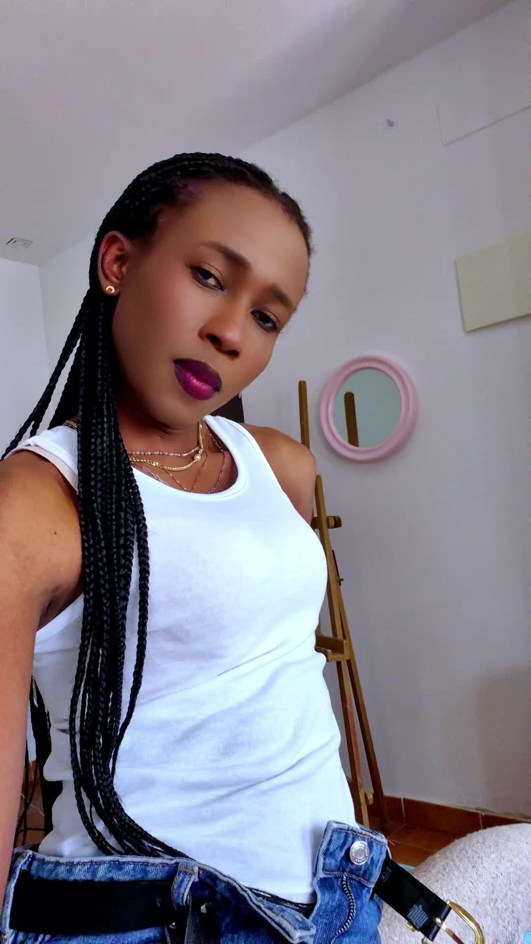 @🇭🇹Re&iuml;na d'Espagne🇪🇦