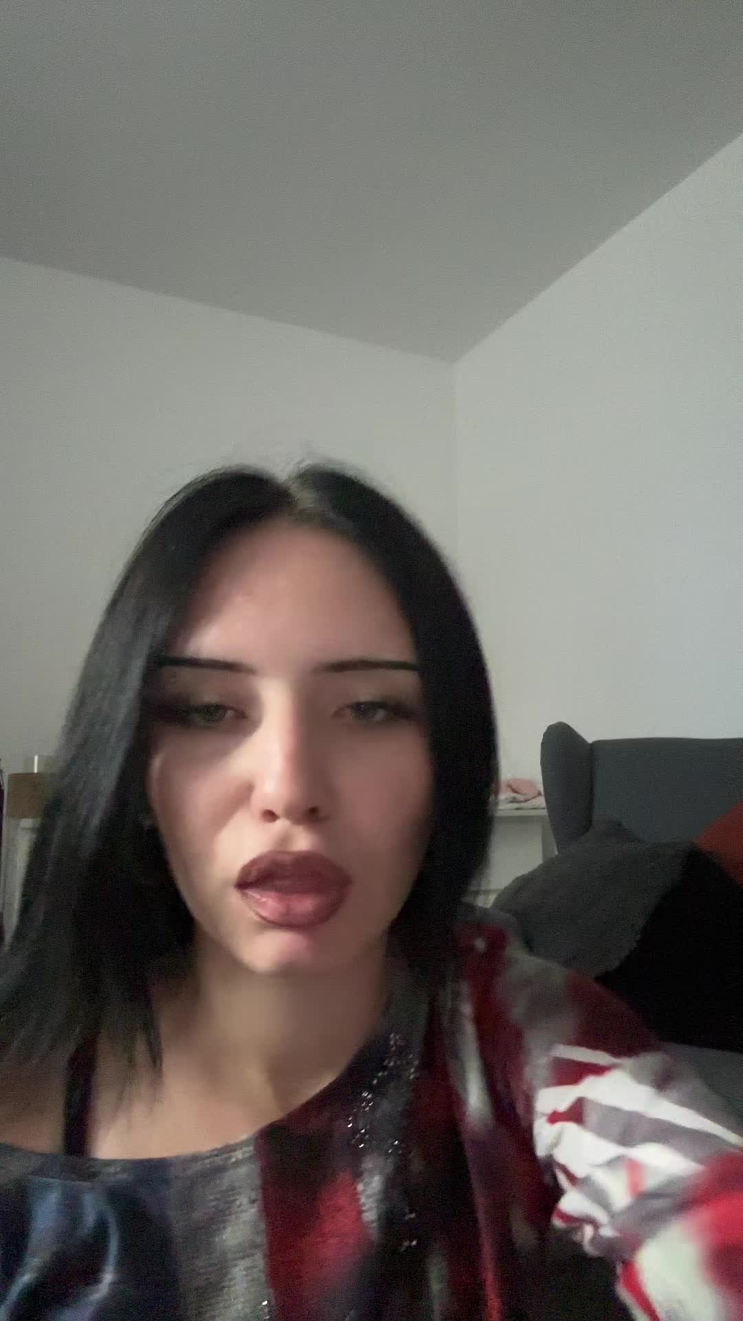 @victoria