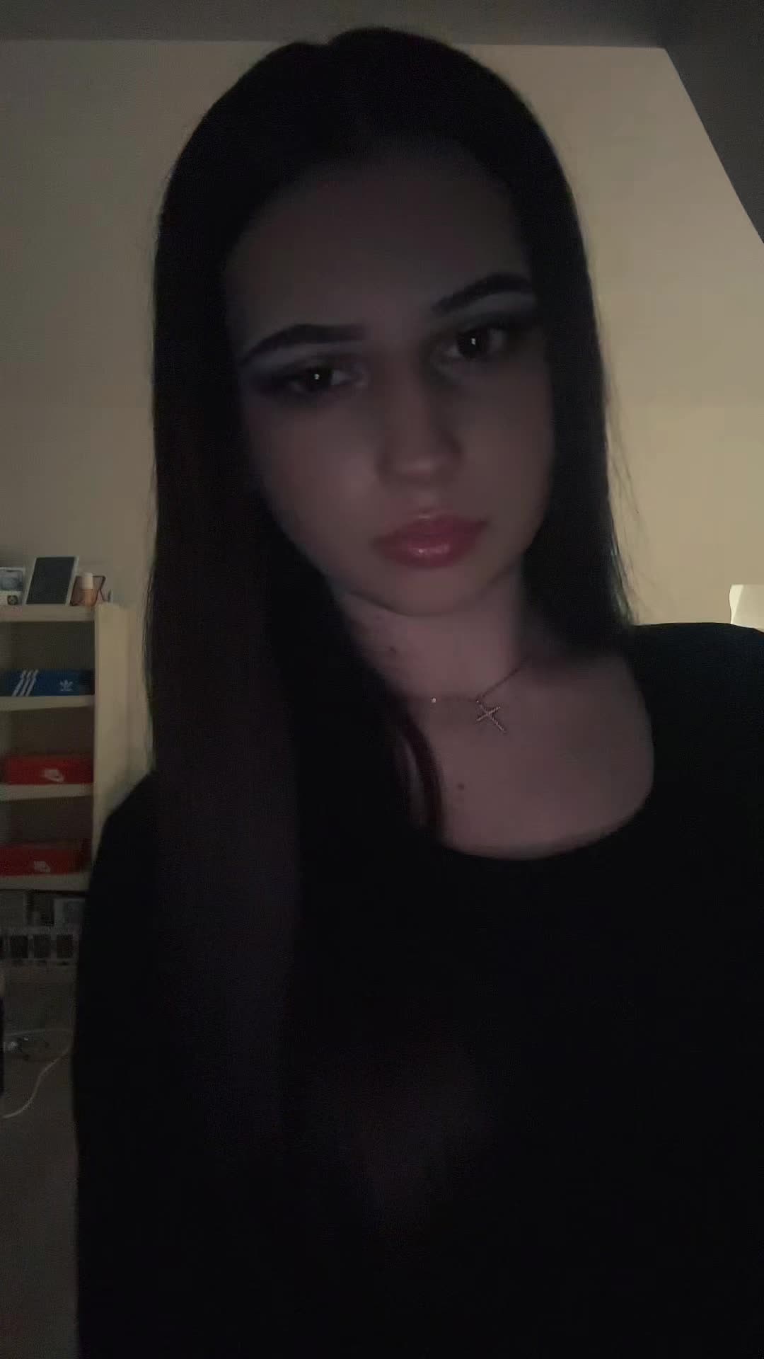 @𝑬