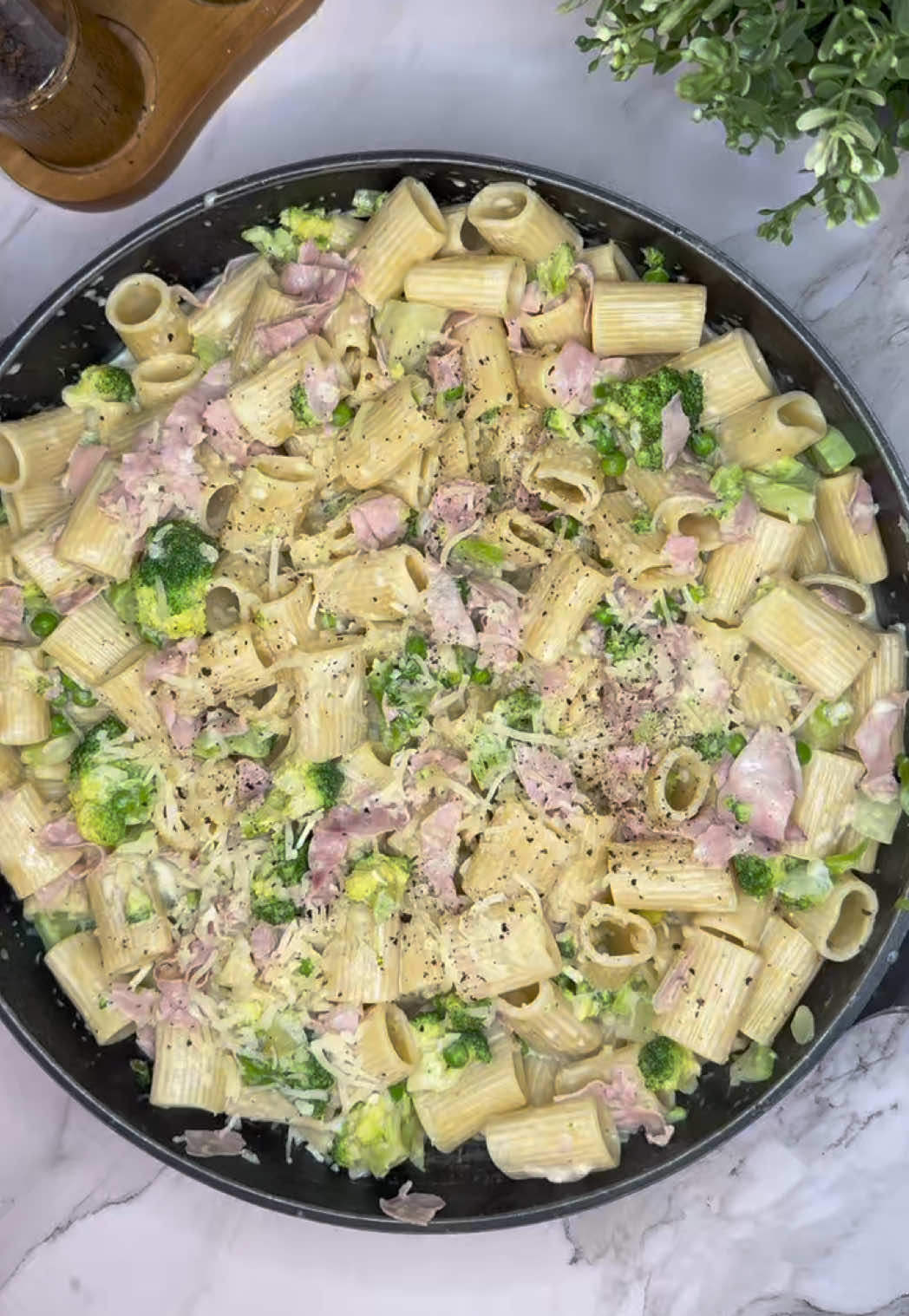 @alinasfoodies