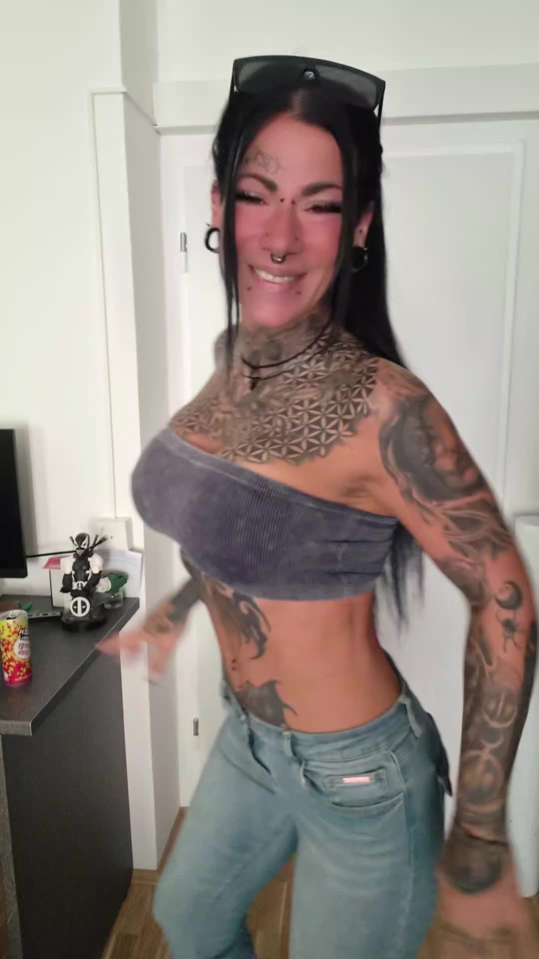 @𝒞𝓊𝓉𝑒ℬ𝓊𝓉𝒫𝓈𝓎𝒸𝒽𝑜ℳ𝒾𝑒