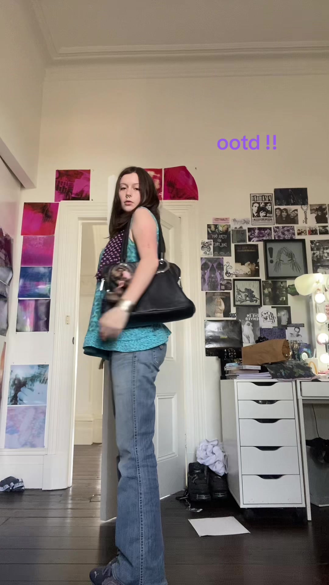 @nina
