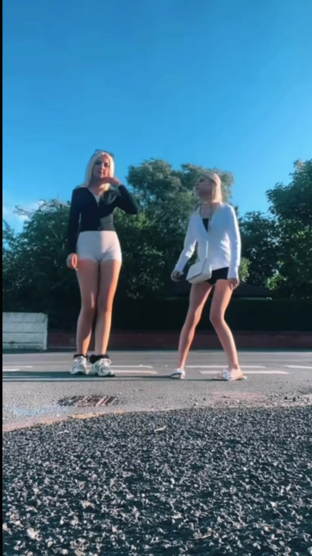 @𝐨𝐥𝐢𝐯𝐢𝐚-𝐞𝐬𝐦𝐞-🩷
